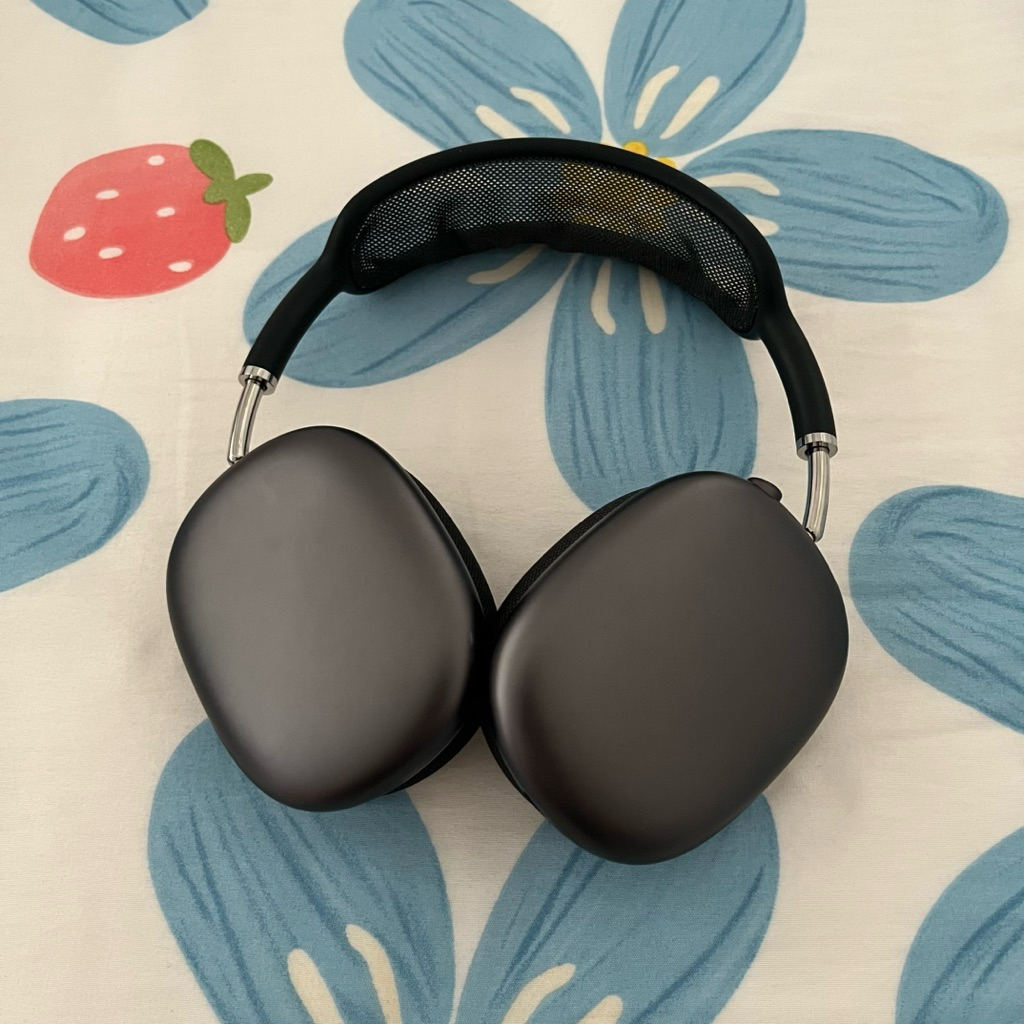 airpods max black preloved