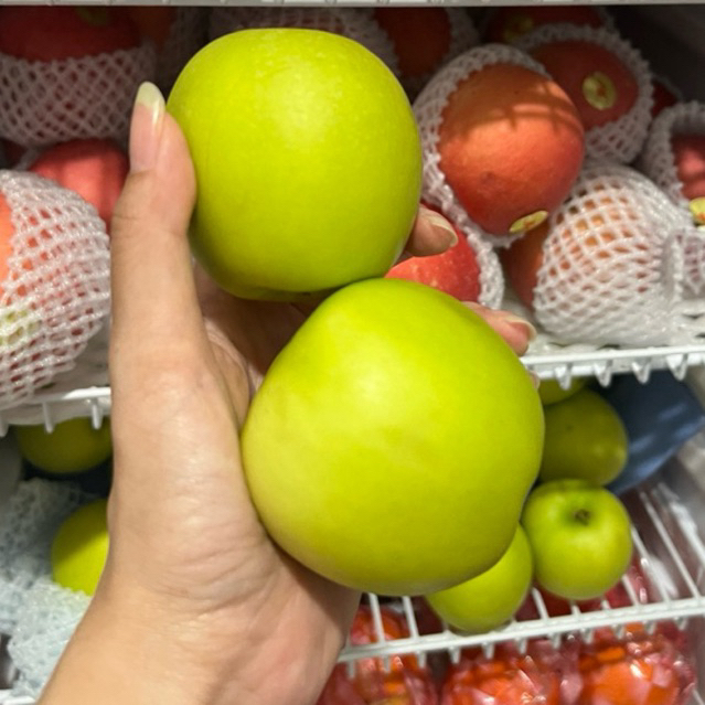 Apel Hijau / Green apple / Apel Granny Smith