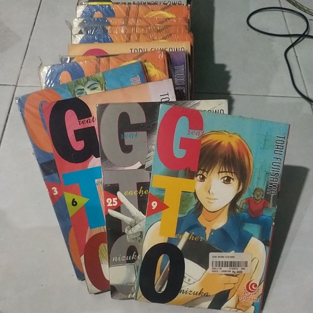 Komik GTO Merah