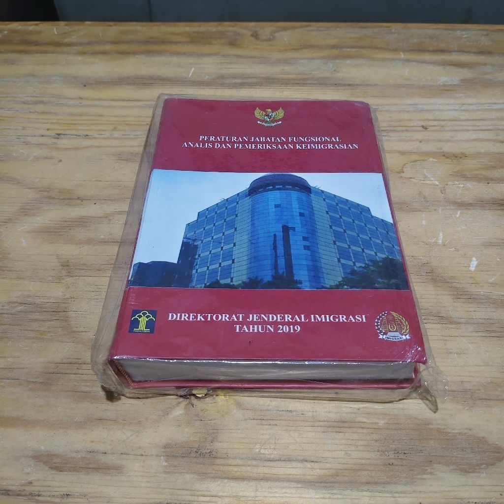 Buku Peraturan Jabatan Fungsional Analis & Pemeriksaan Keimigrasian