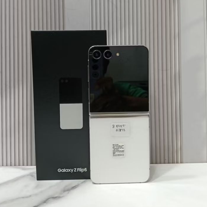 Samsung galaxy z flip 5 5g 8/512 second