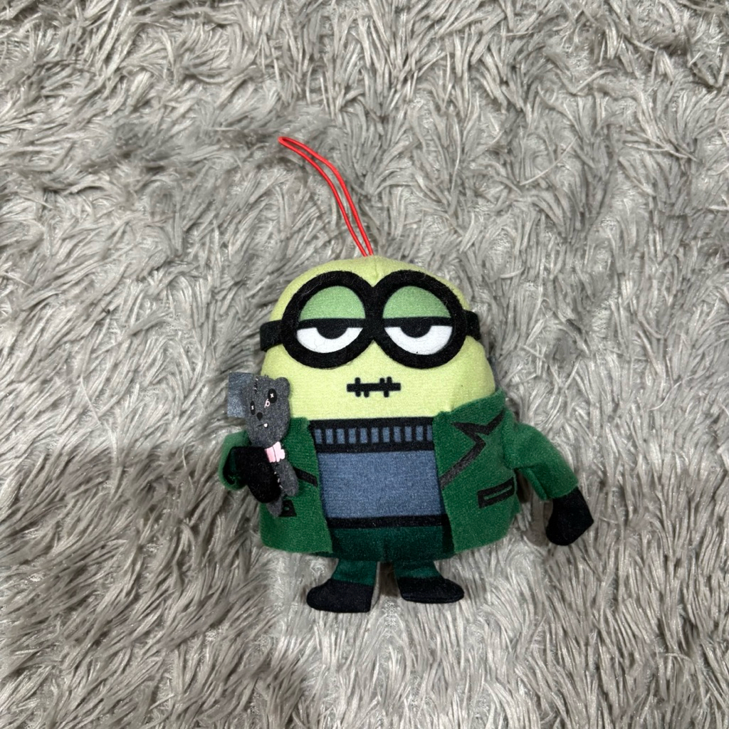 Boneka Minions Monster Gantungan Kunci Bob Vampire Sega Original Vampir
