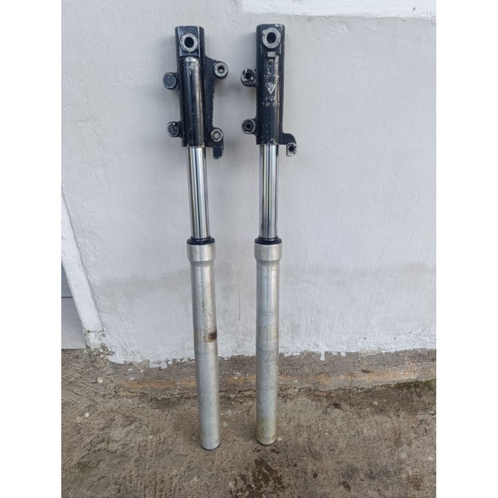 USD minerva dan segitiga set R25