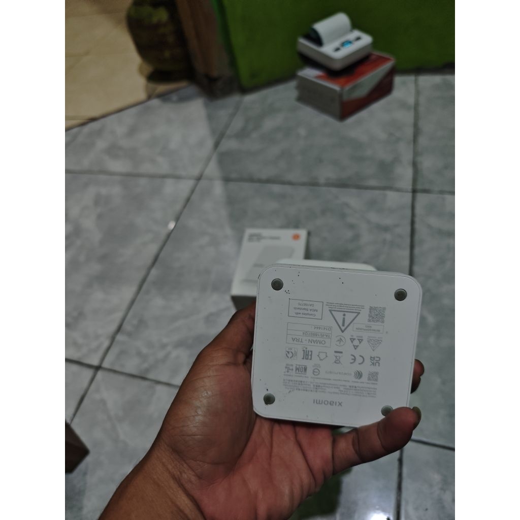 WIRELESS CHARGER XIAOMI 50WATT LIKE NEW