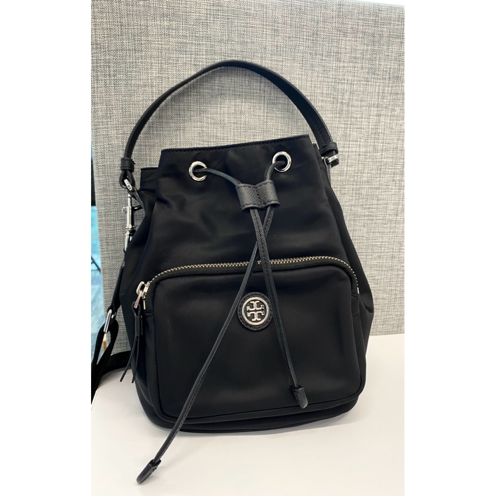 tas tory burch virginia bucket black