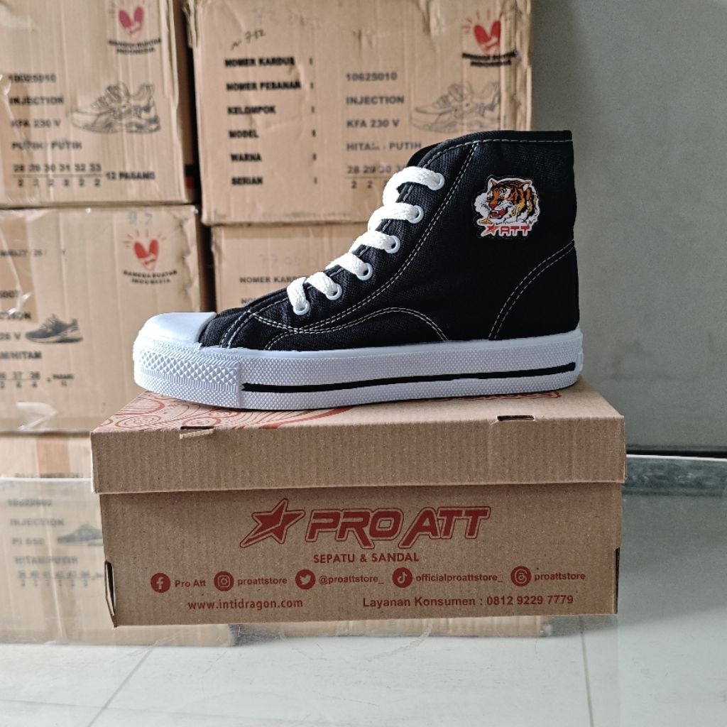 Sepatu Sekolah Anak Warior Pro ATT Macan Hitam Putih ORIGINAL