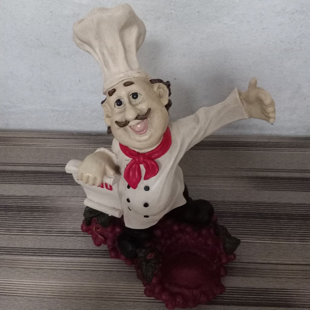 Patung pajangan koki chef menu preloved
