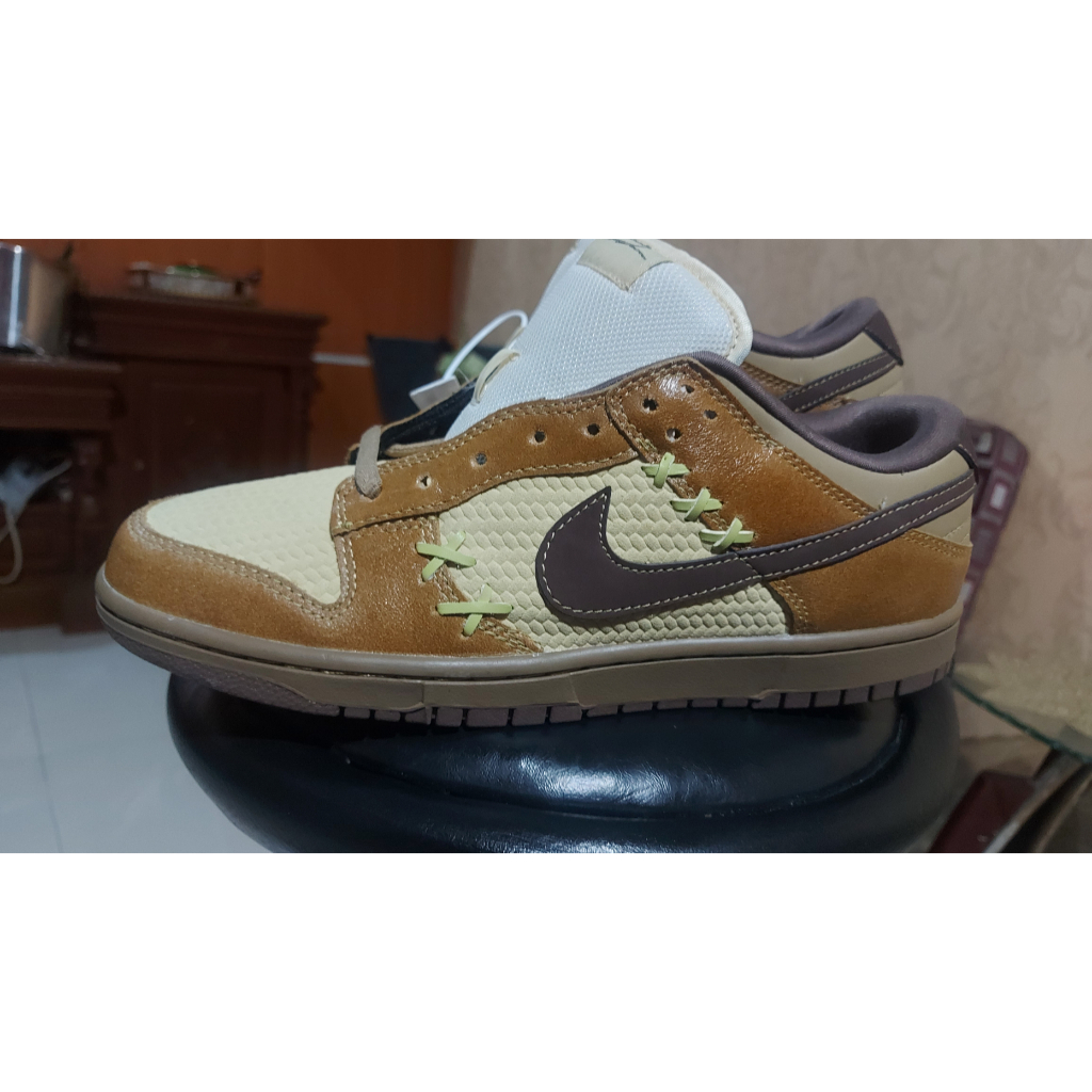 Nike SB Dunk Low Pro - Shanghai 2 Size 45