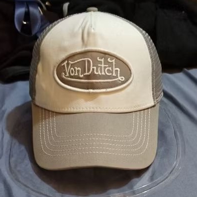 topi Von Dutch Trucker Cap OSFM Official tag