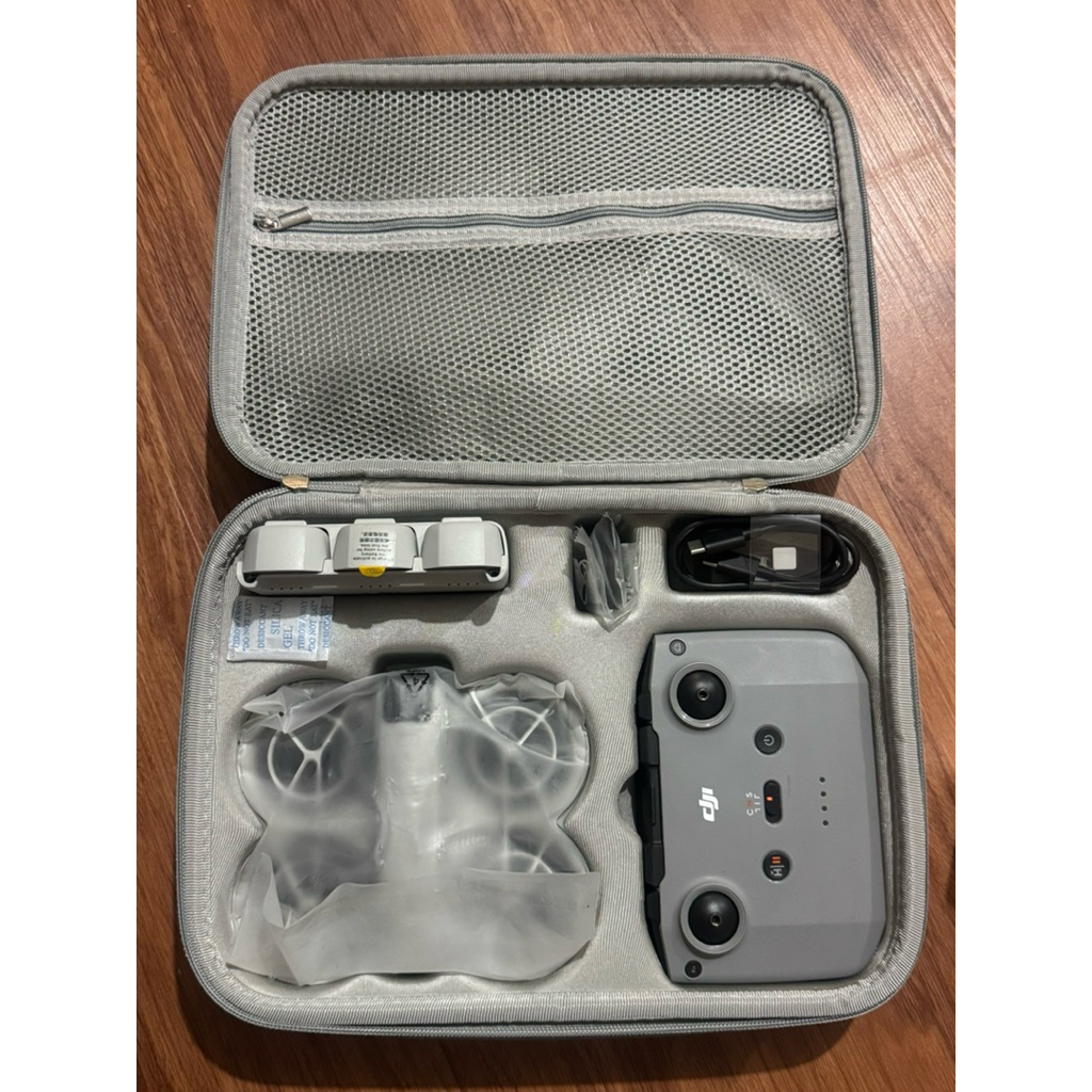 Drone DJI Neo, paket lengkap Creator Combo  Second (Pemakaian baru 3x pakai) belum setahun