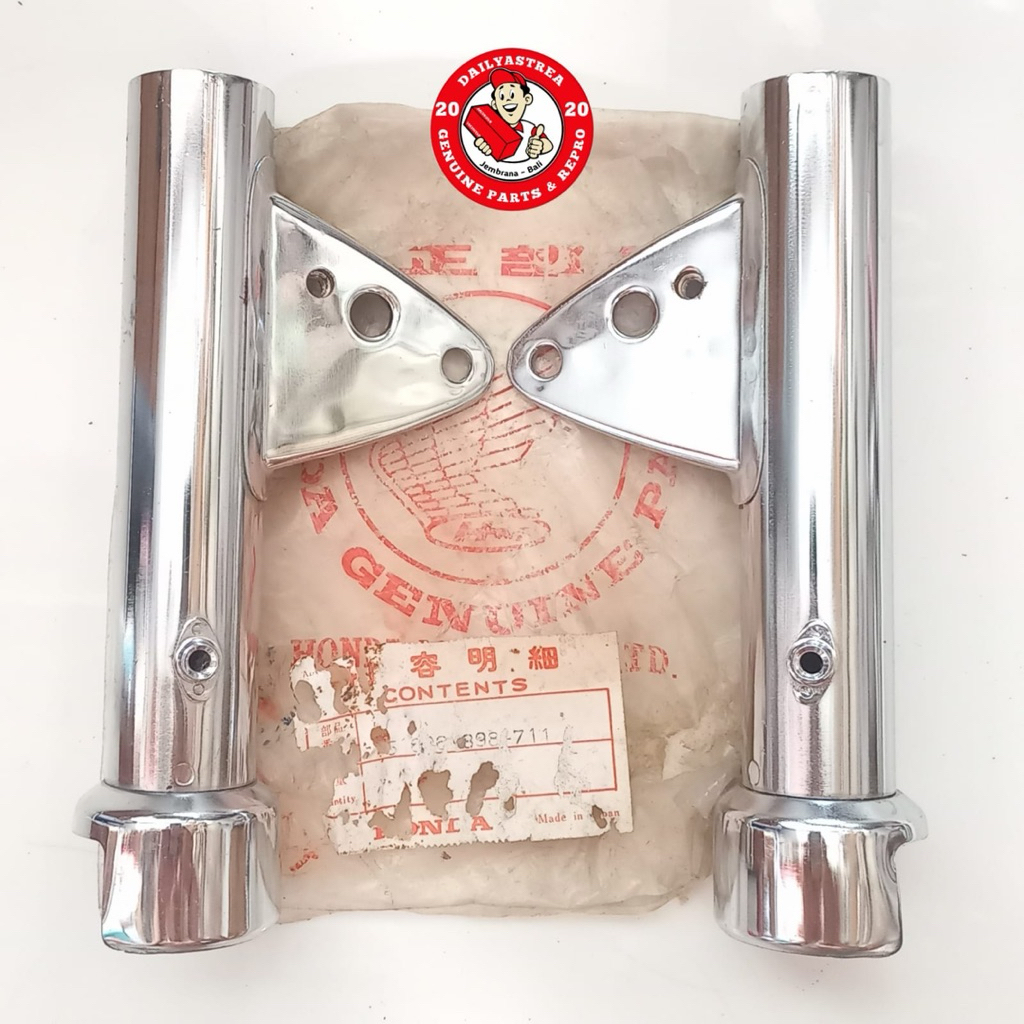 BRACKET DUDUKAN KUPINGAN LAMPU DEPAN KIRI KANAN HONDA CG110N CG110 CG125 CB100 CB125 K4 K5 ORIGINAL 