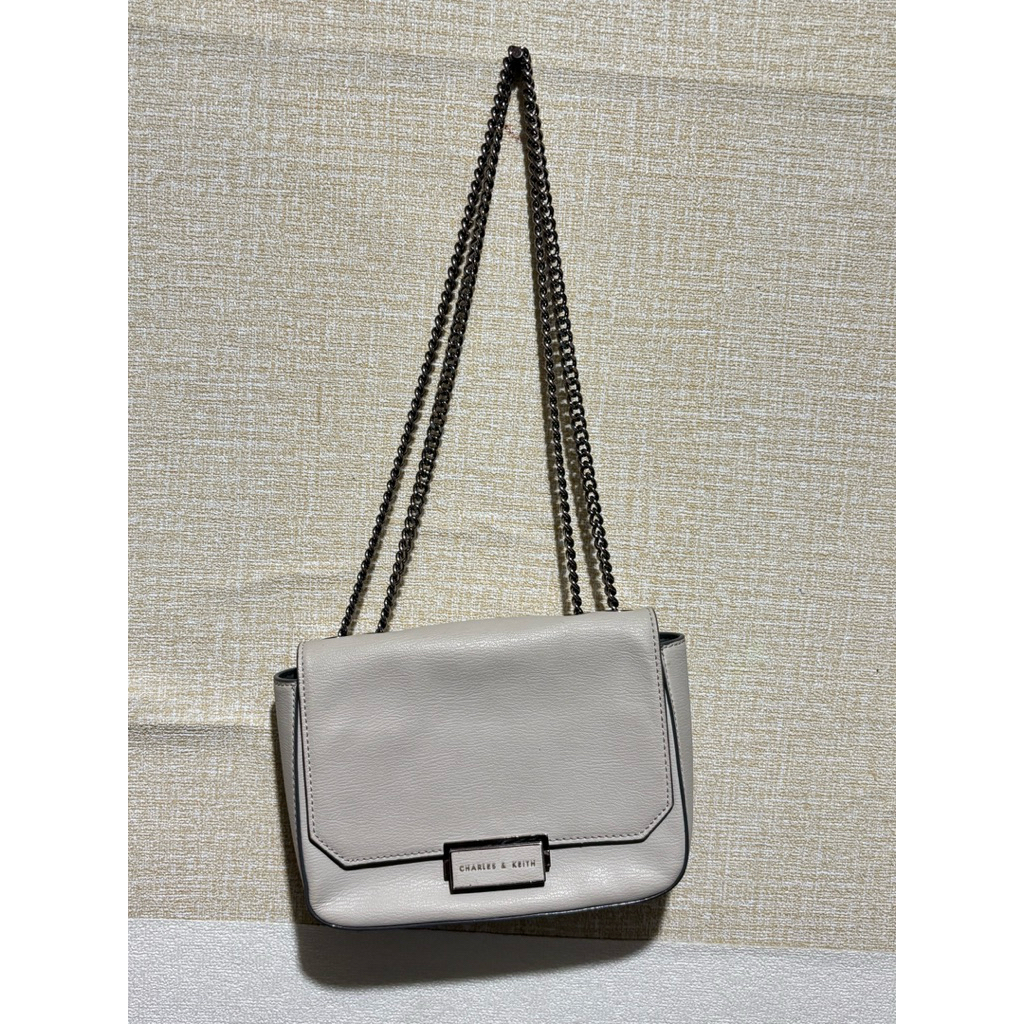 preloved tas charles and keith ori