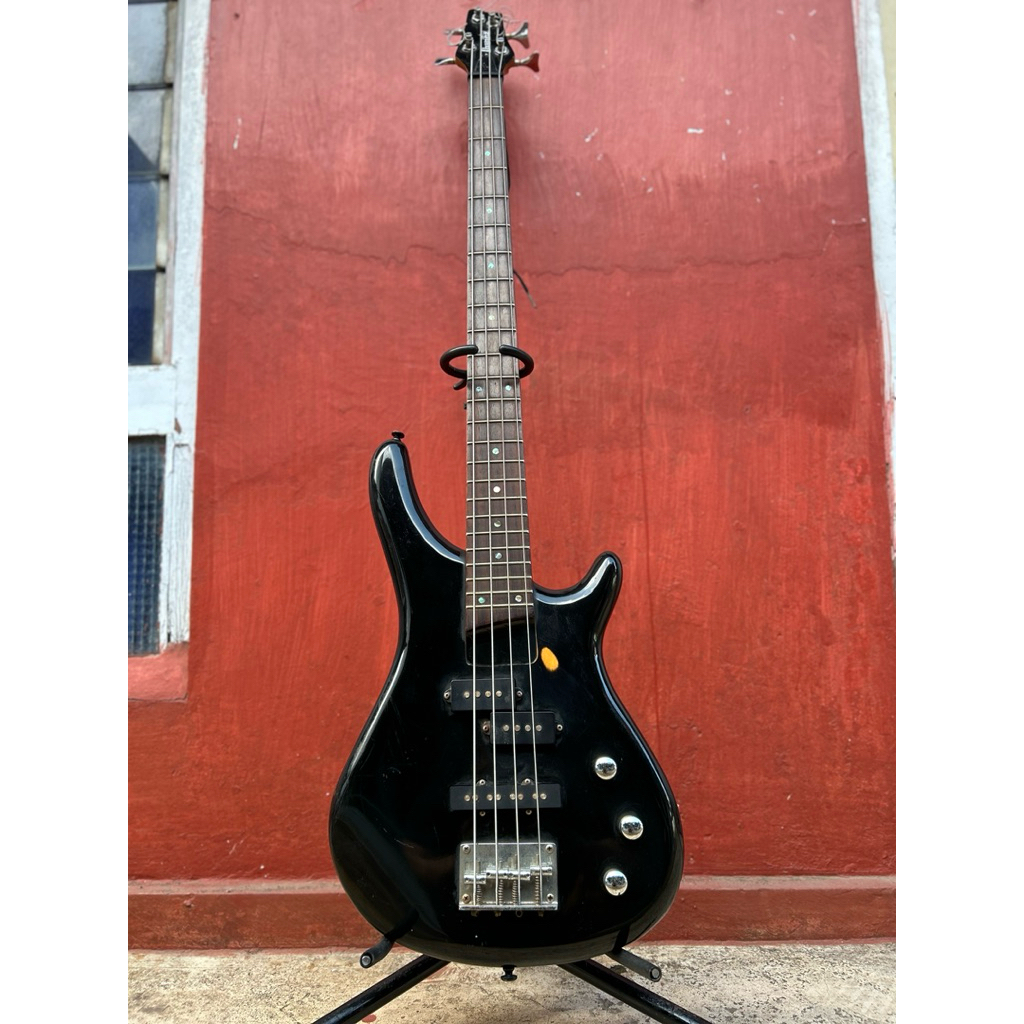 Gitar Bass Ibanez Gio