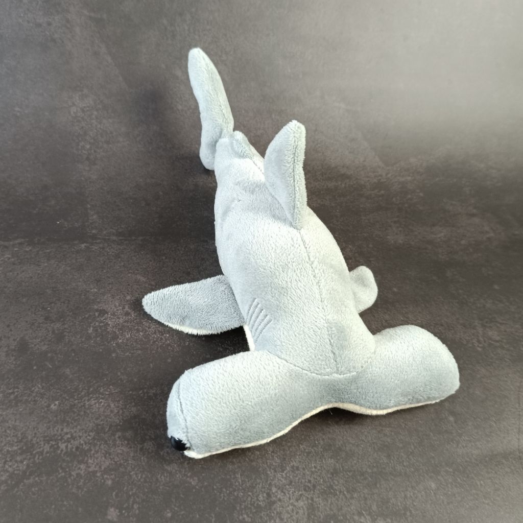 Boneka Hiu Martil Grey