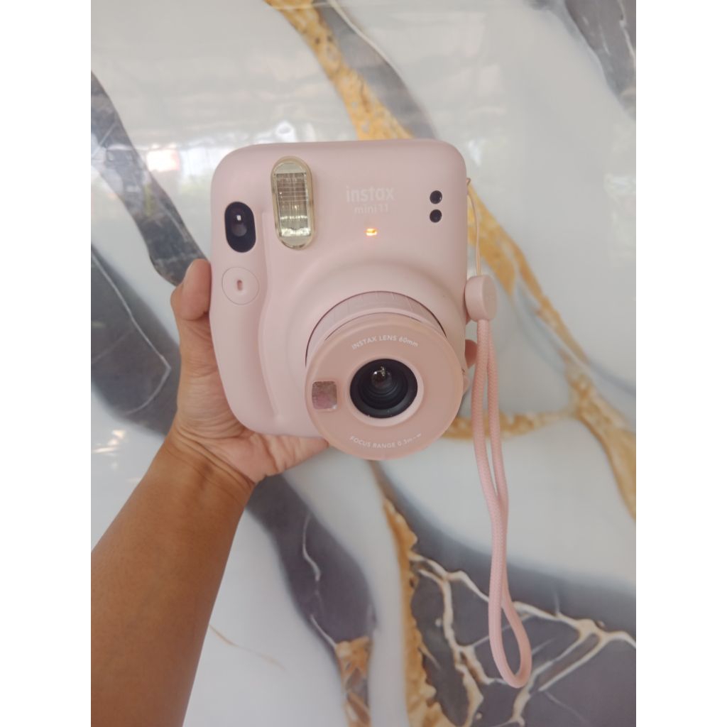 Preloved instax mini 11