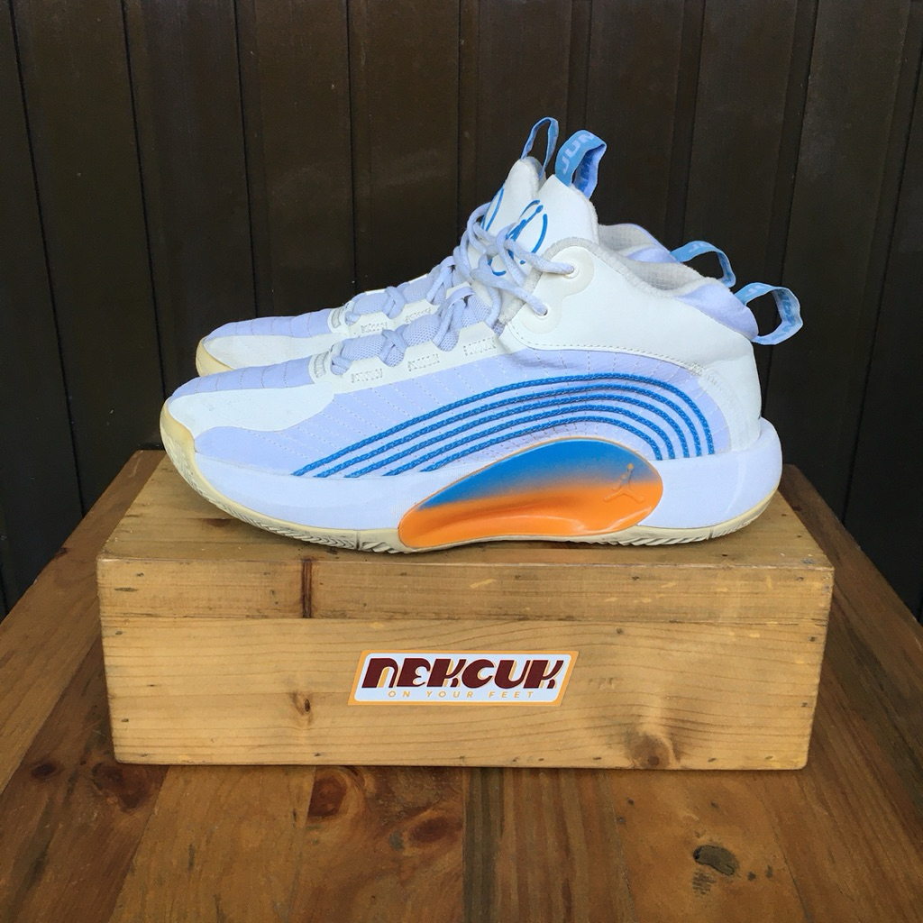 SEPATU BASKET AIR JORDAN JUMP MAN 2021 (size 43)