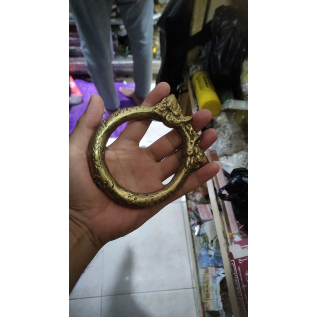 Gelang naga bahan kuningan