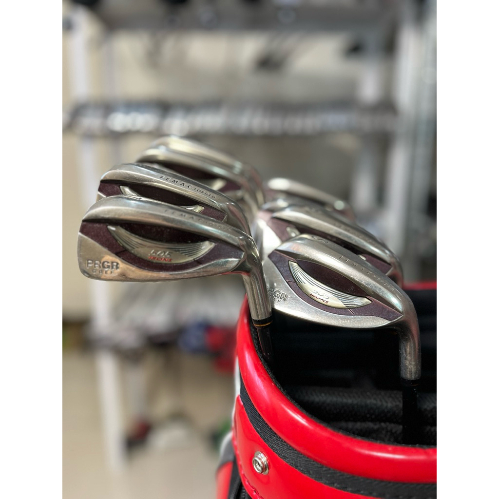 Iron set 4-P+S PRGR 505