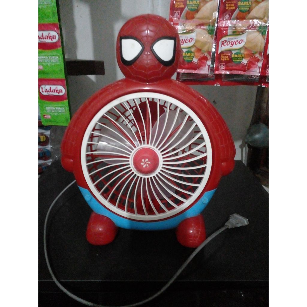 kipas angin carakter bekas