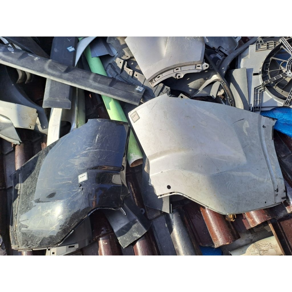 bumper belakang toyota zenix