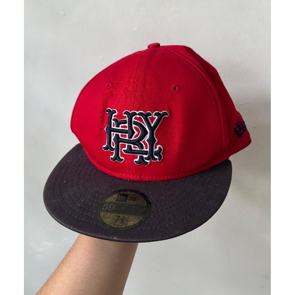 PRELOVED TOPI NEW ERA