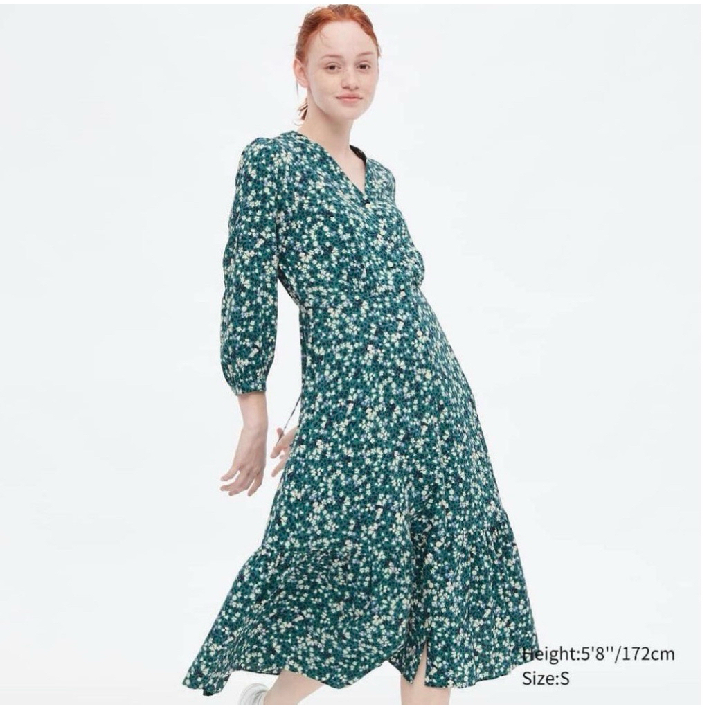 Uniqlo Printed V Neck Sleeve Flare Dress Green
