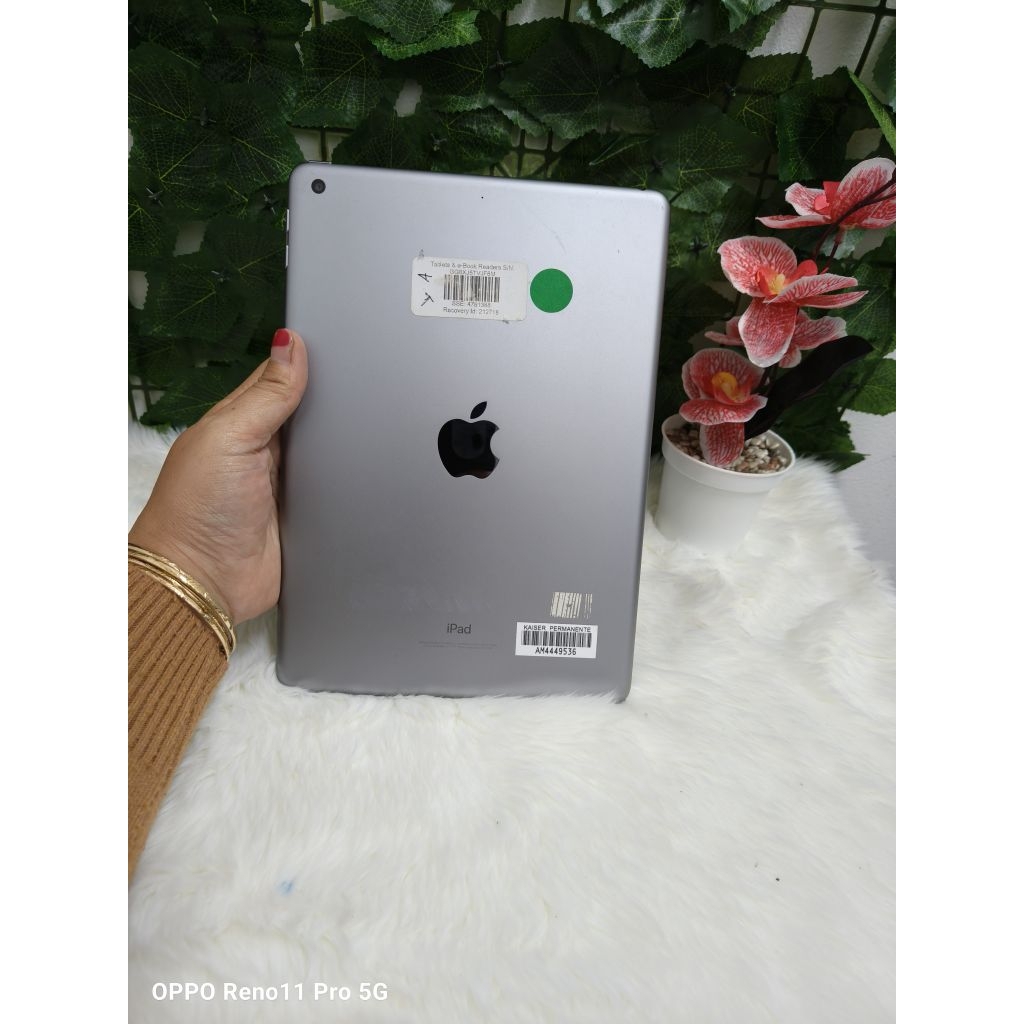 Ipad 6 2018 128gb fisik. murah muluss