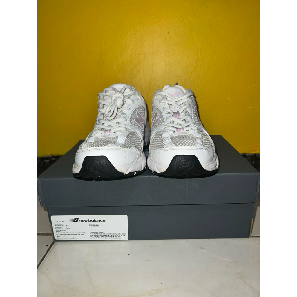 (Preloved) NB Ori Running Women White Pink Limited - size 39