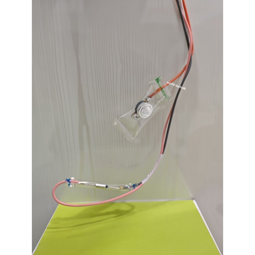 Bimetal-Defrost Toshiba kulkas 2pintu