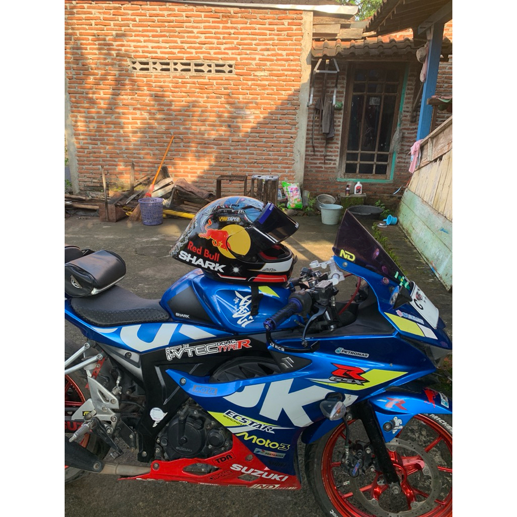 helm ala shark dani pedrosa keren parah