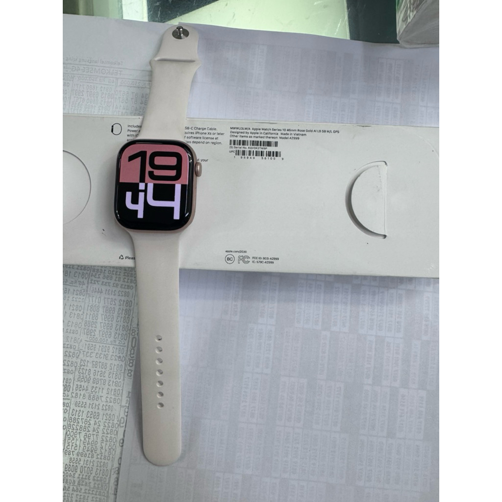 APPLE WATCH SERIES 10 46mm gold bekas garansi inter mulus like new