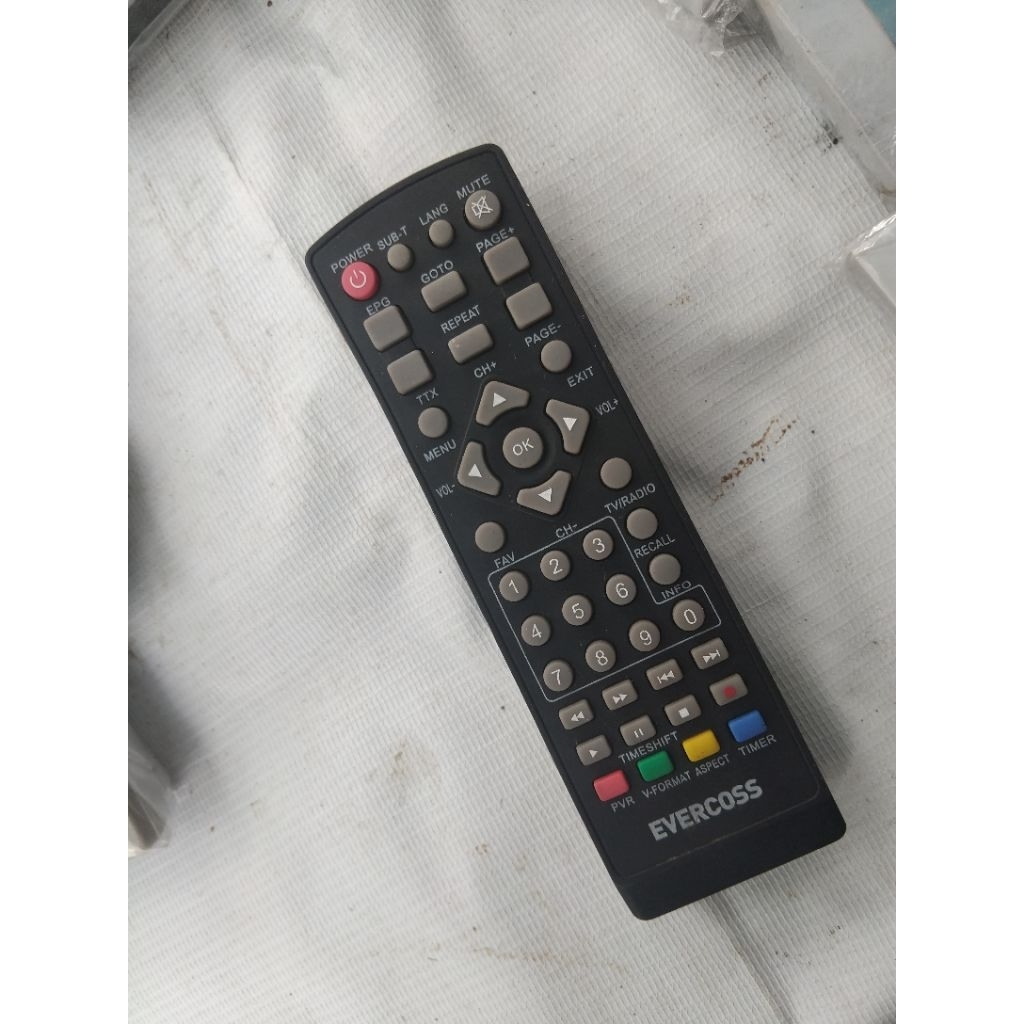 REMOTE STB MERK EVERCOSS TANPA SETTING..