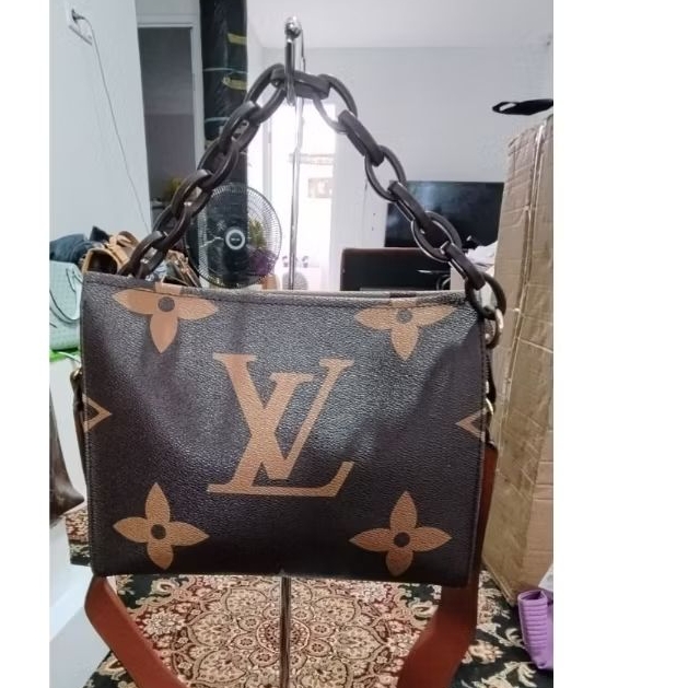 LV onthego mini tri collor sling bag