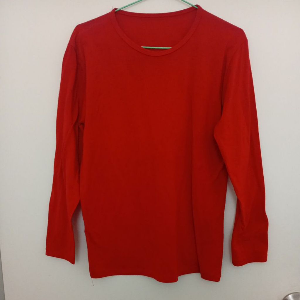 Baju kaos polos wanita Merah