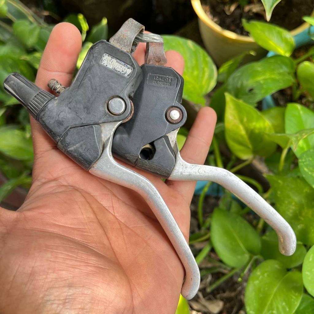 Handle tuas rem sepeda shimano brake lever altus c10 BL-TY20 sepasang kanan kiri hitam silver