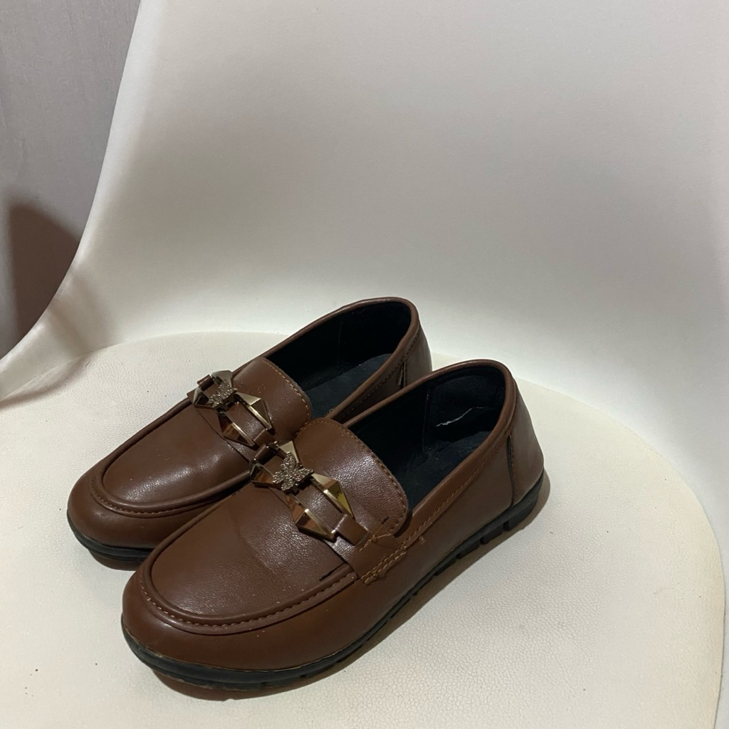 Preloved Sepatu Gio Saverino (Cek deskripsi)