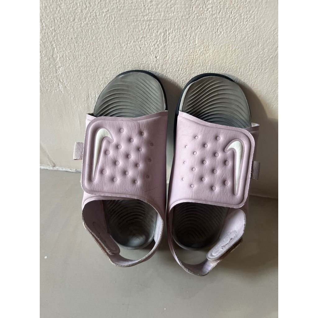 Sepatu Sandal Nike