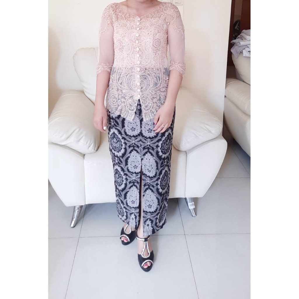 Kebaya Tile - payet