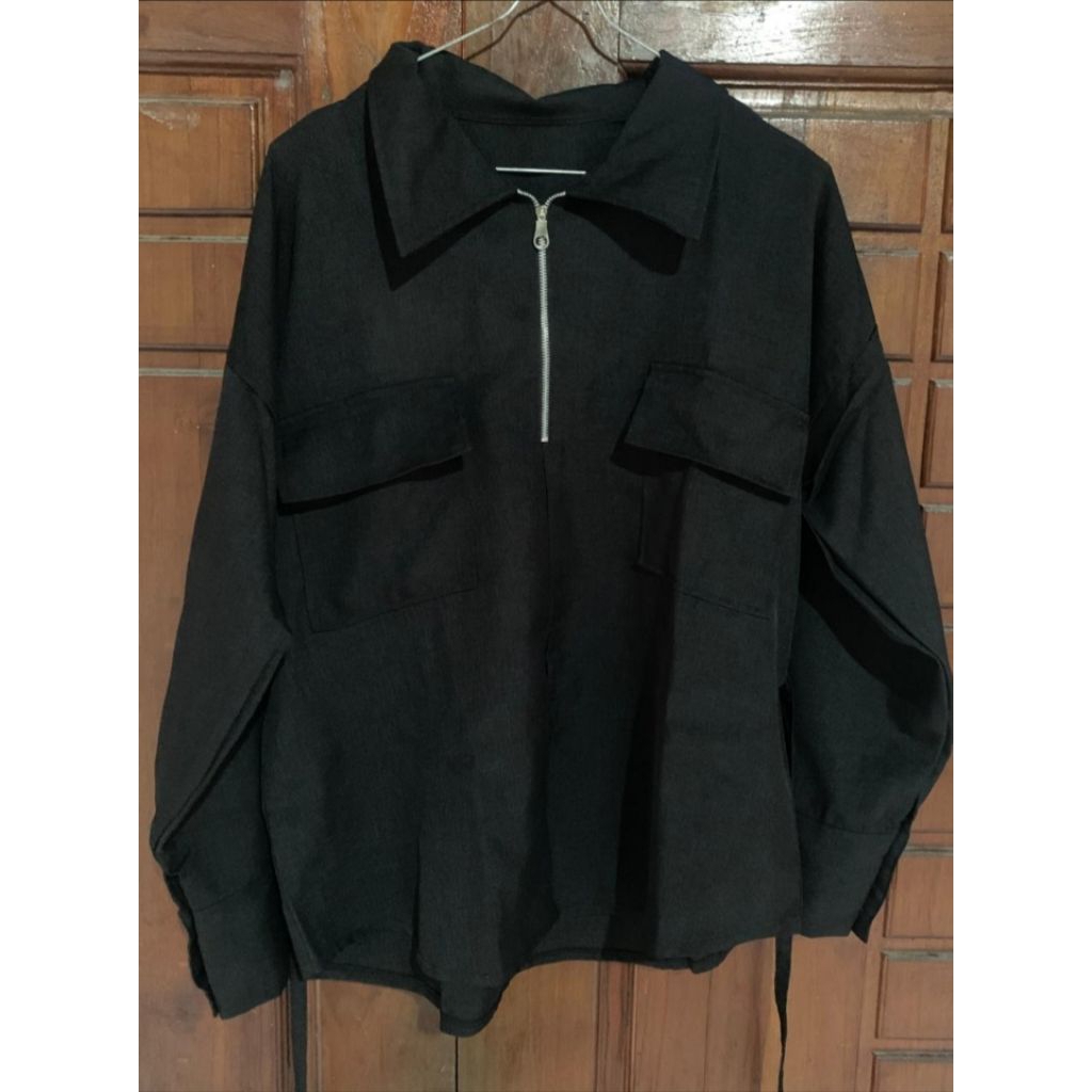 longslevees slit shirt