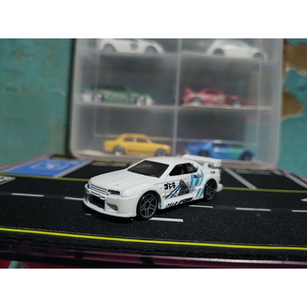 hotwheels nissan r32 Godzilla