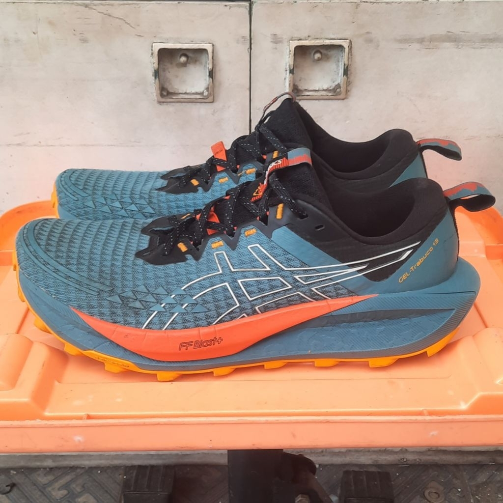 Sepatu Trail Run Asics Trabuco 13