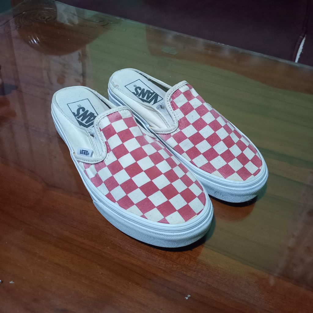 VANS MULE CHECKERBOARD RED WHITE SEPATU SECOND BRANDED SNEAKERS PRIA WANITA