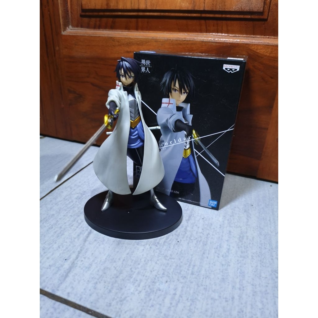 action figure hinata sakaguchi