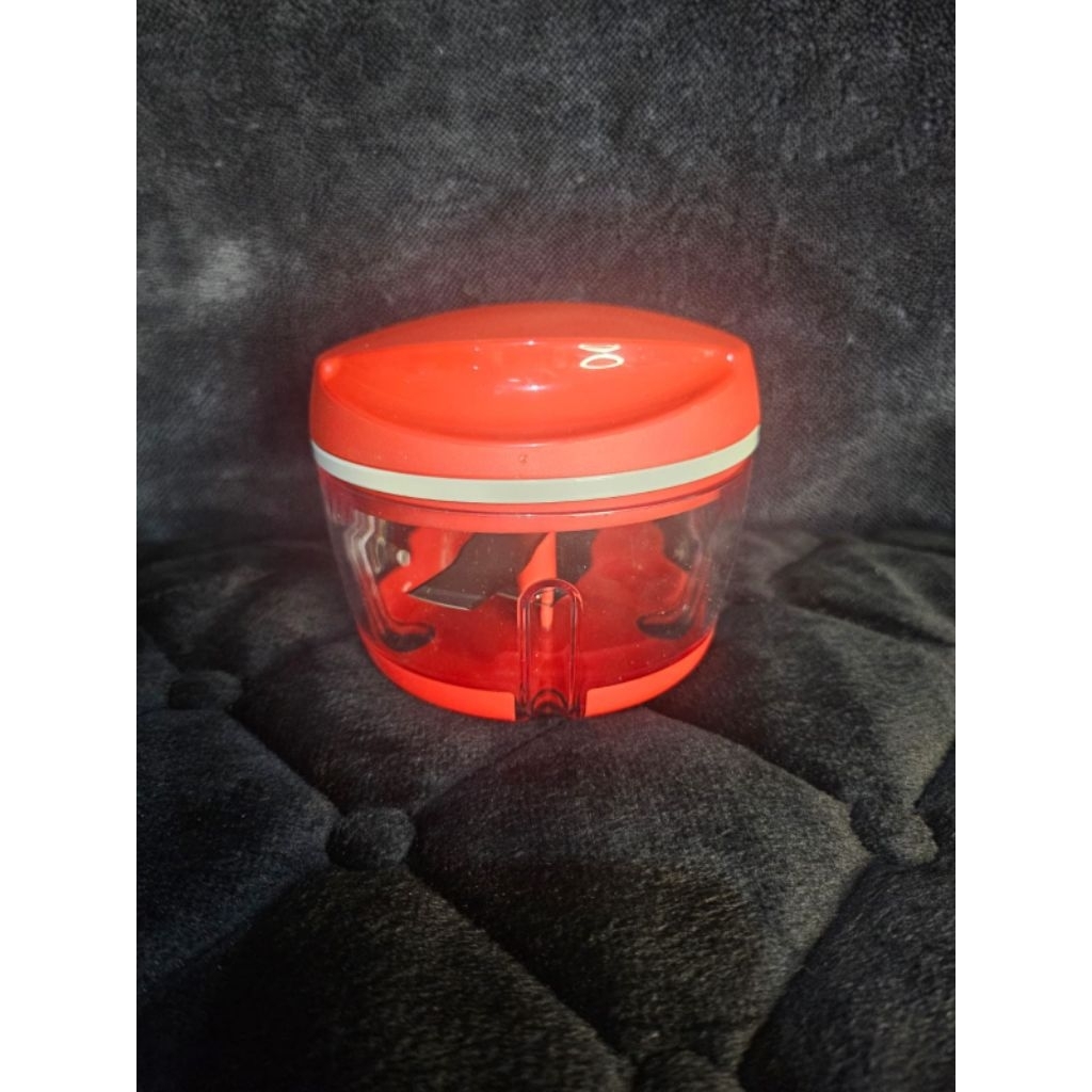 Turbo chopper tupperware