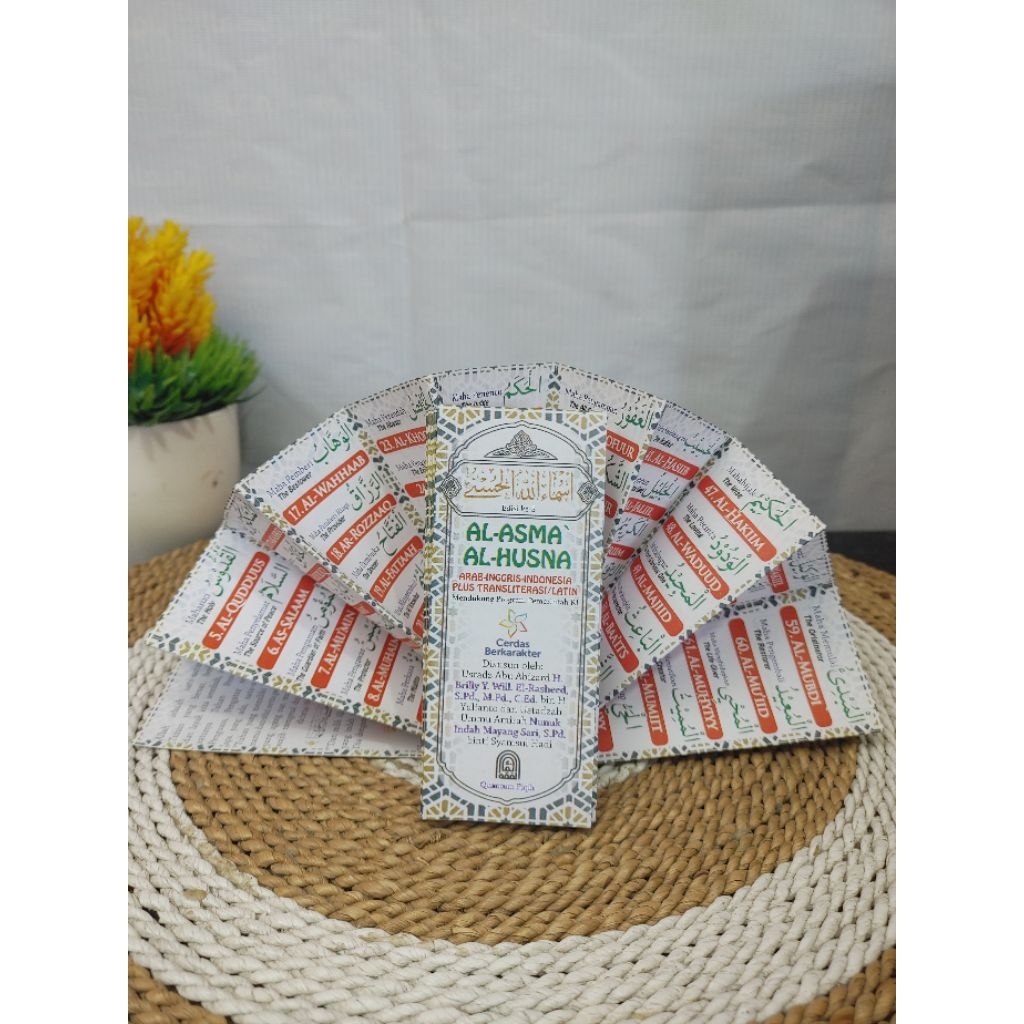 Souvenir Islami Flash Card Buku Saku Lipat Harmonika Portable ASMAUL HUSNA 4 Bahasa Full Colour