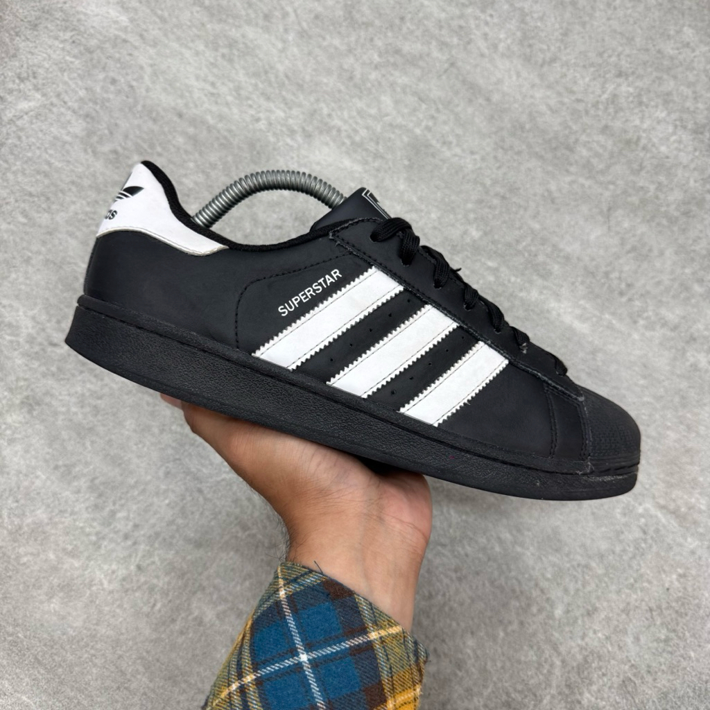 [Size 43] Adidas Superstar J Core Black White Leather Second Kondisi Mulus Nominus. Harga Barunya 3.