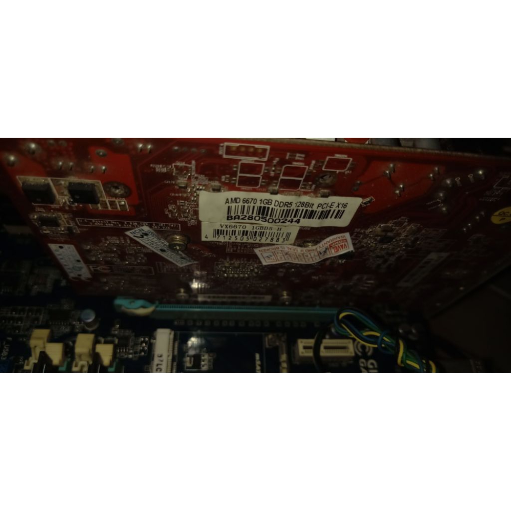 AMD Radeon hd 6670 ddr5