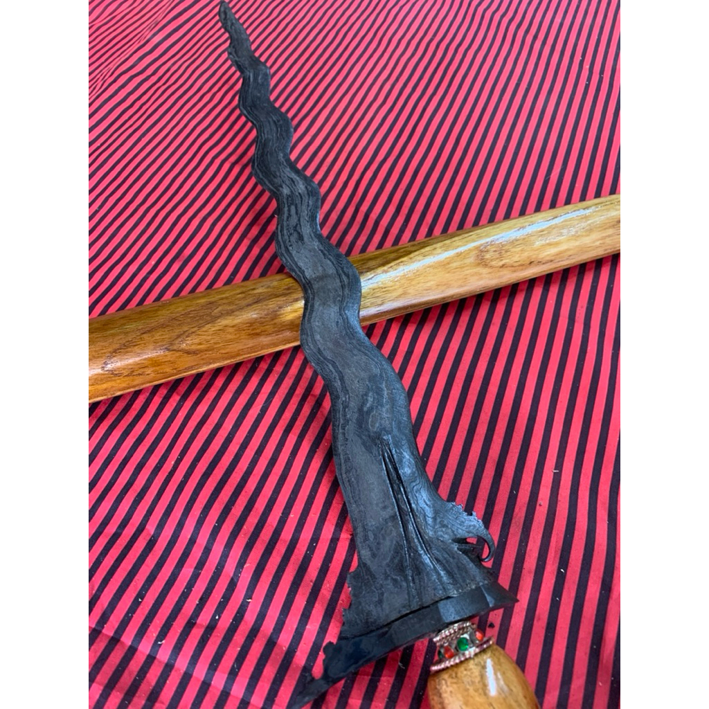 keris sangkelat