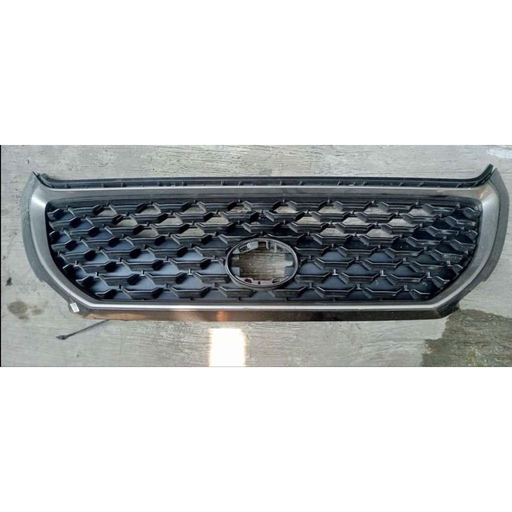 GRILL TOYOTA COROLLA CROSS 2022 UP ORIGINAL