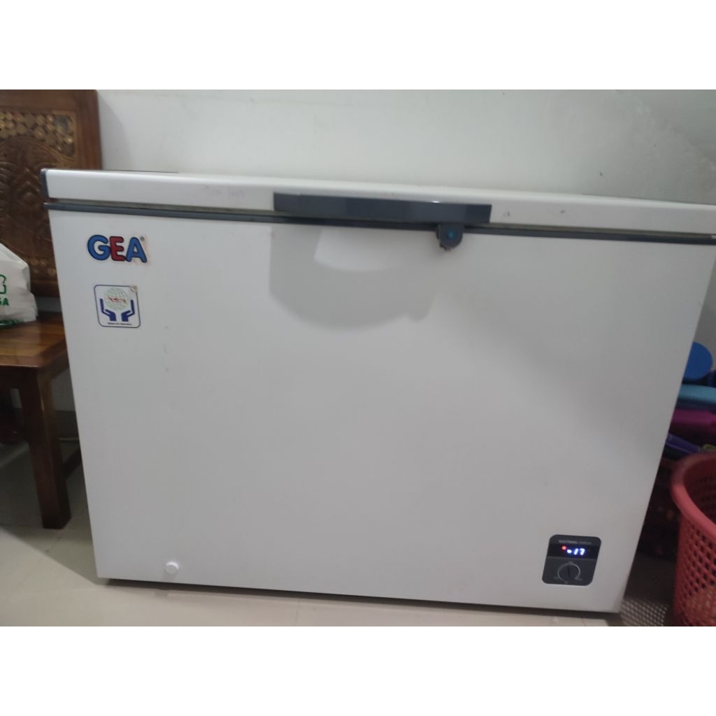 FREZEER Bekas FREEZER GEA AB 318 R  / 318 liter